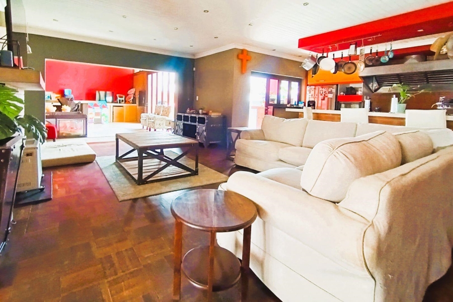 4 Bedroom Property for Sale in Willows Free State